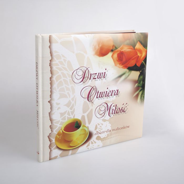 Drzwi otwiera miłość- album dla małżeństw