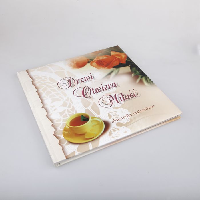 Drzwi otwiera miłość- album dla małżeństw